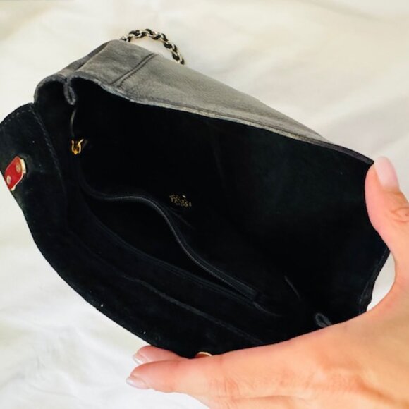 Mulberry Black Leather Chain Shoulder Bag – Gold Hardware, Classic Lily Style - Picture 3 of 3